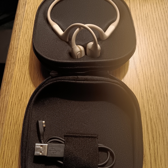 SHOKZ OpenRun Pro Mini Headphones | Bone Conduction Sport Headphones | Bluetooth - Picture 8 of 9